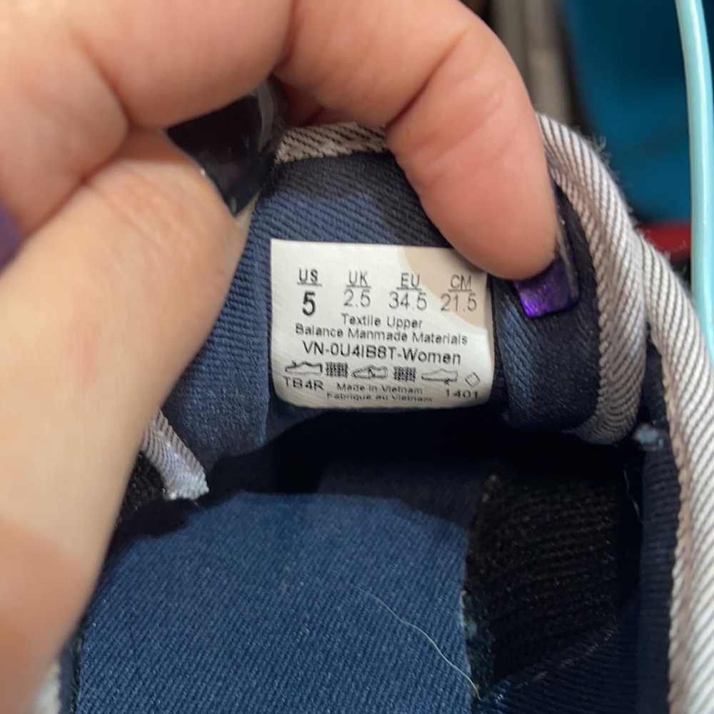 Vans size 5 - Picture 4 of 4